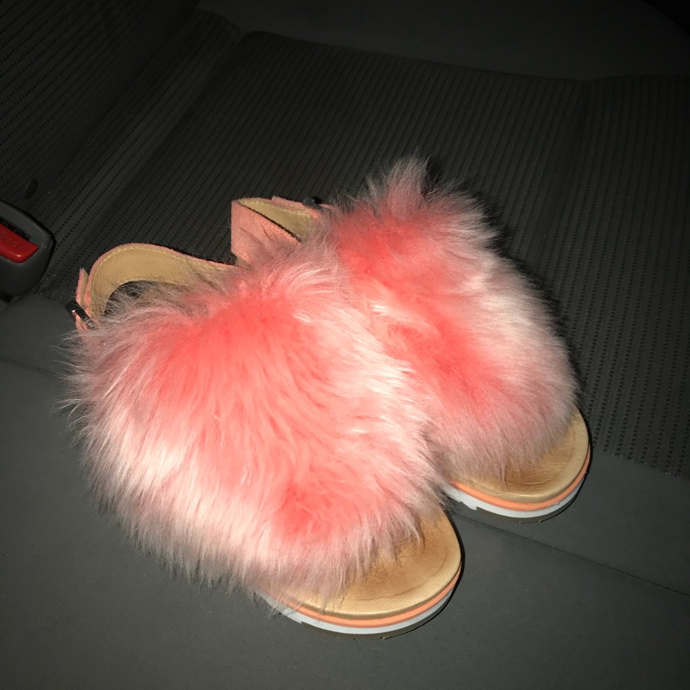 Ugg holly sandals